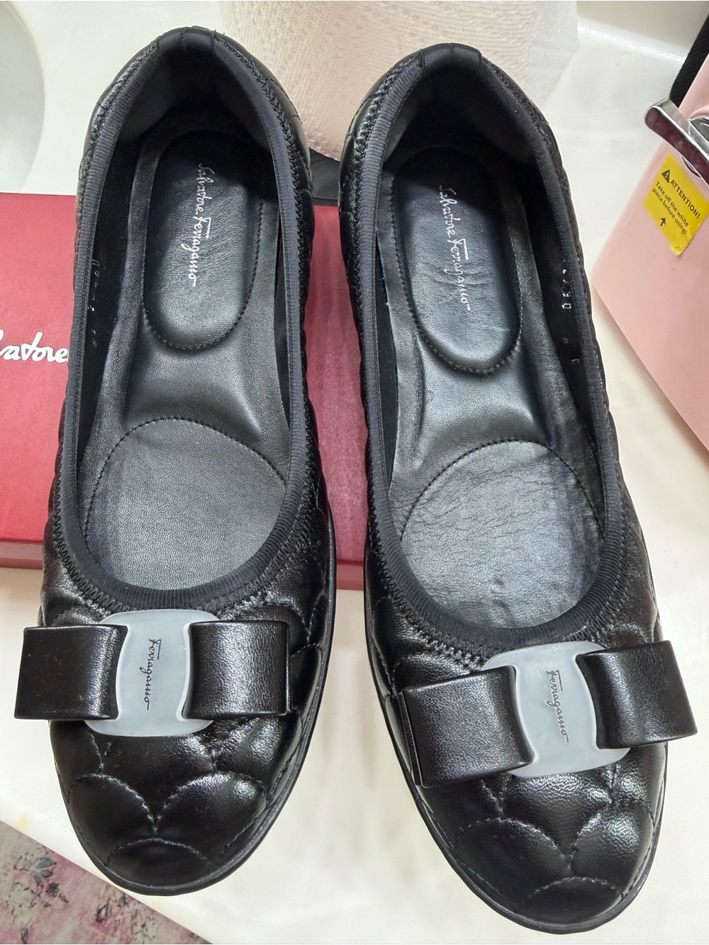 Authentic Women’s Ferragamo Flats